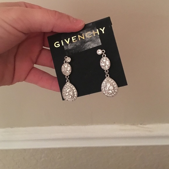 Earings