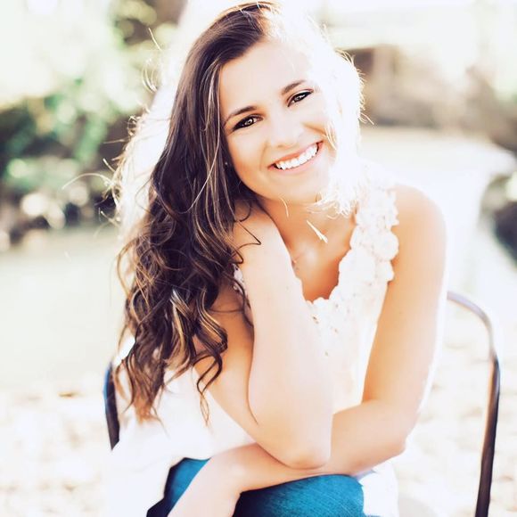 Meet your Posher, Augustanna - Picture 1 of 1