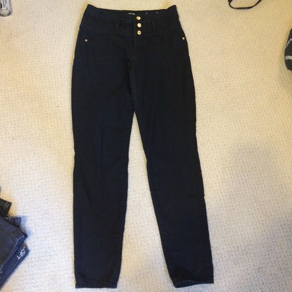 High Wasted Black Skinny Jeans