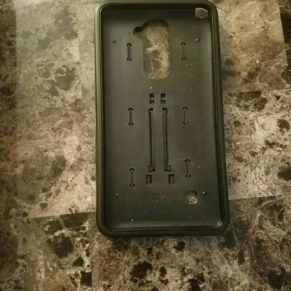 Boost Mobile LG Stylo 2 with case - Picture 3 of 3