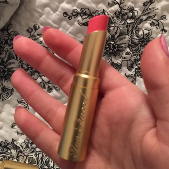 Too Faced Lipstick - Juicy Melons