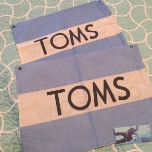 2 TOMS bags 💙💙