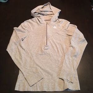 Woman's Nike 3/4 zip up