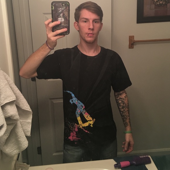 Tony Hawk T shirt size M worn twice.