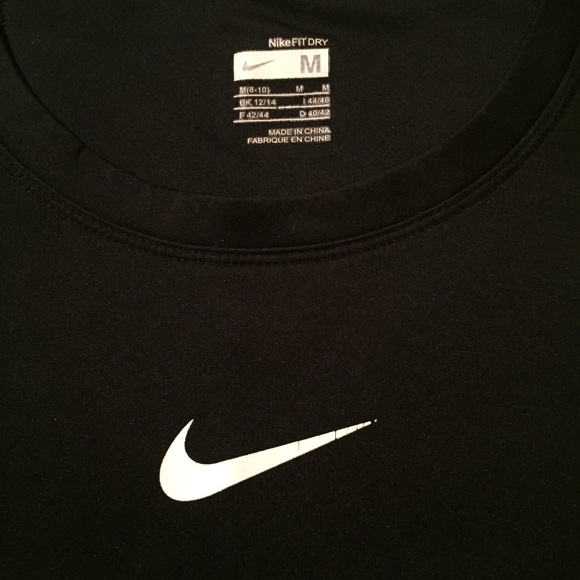 Women's Nike Long Sleeve - Picture 3 of 4
