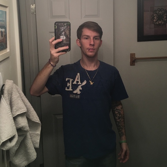 American Eagle T shirt size L