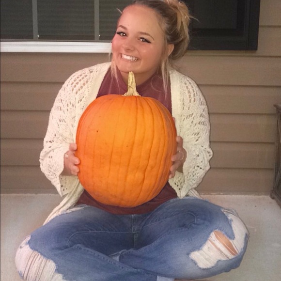 Meet your Posher, Tori - Picture 1 of 1