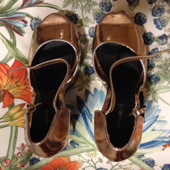 Rose Gold Platform Pumps