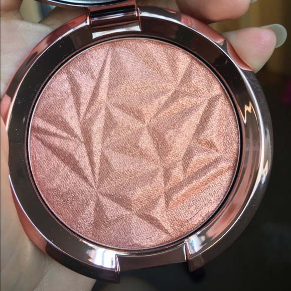LE BECCA Blushed Copper