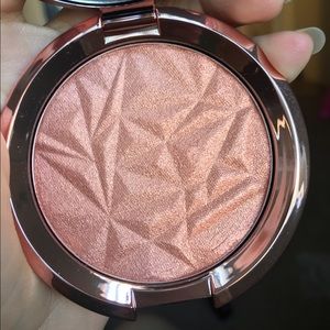 LE BECCA Blushed Copper
