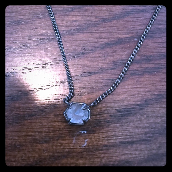 Kendra Scott necklace