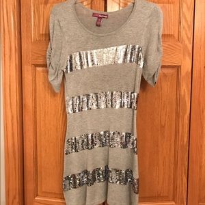 Short sleeve grey sweater dress