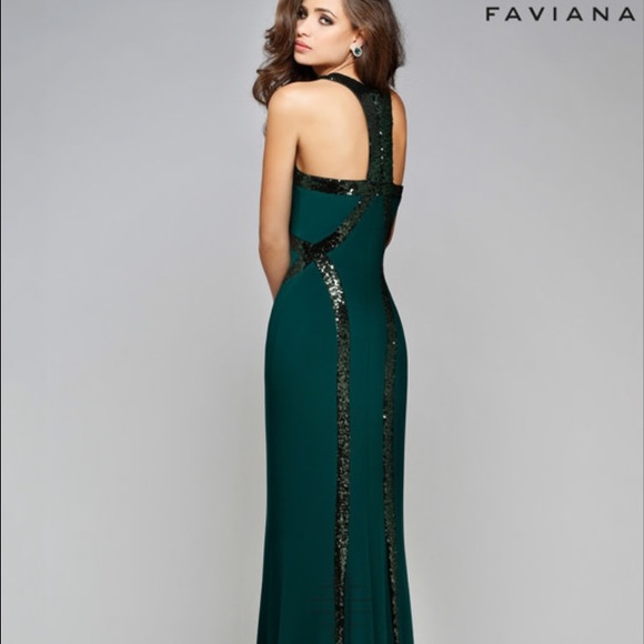 Prom dress. Worn once. Amazing quality - Picture 4 of 4