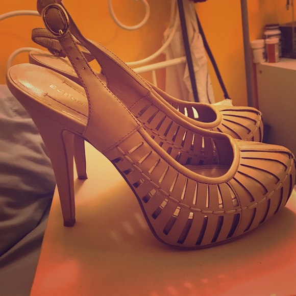 *BCBGeneration* warm cream pumps !!