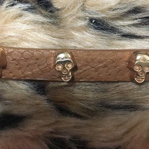 Must sell by Tues.! ⬆️Skull Thin Leather Belt