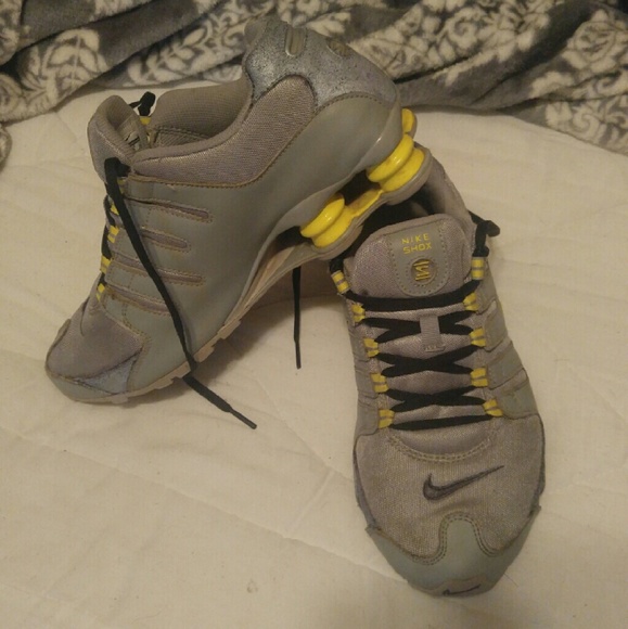 Women's Nike shox NZ size 11