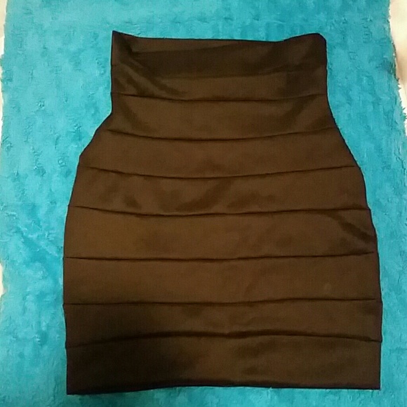 Black skirt, size Medium