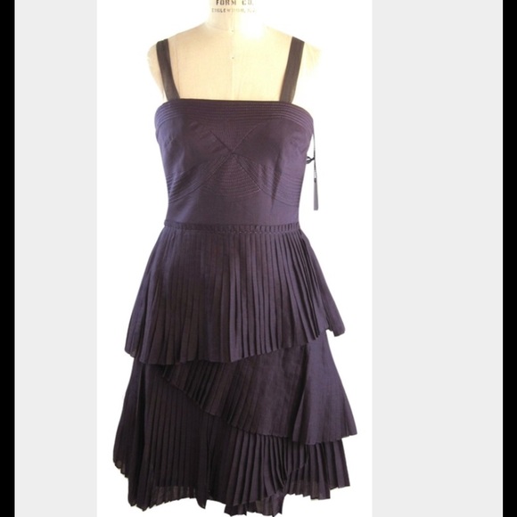 NWOT Vera Wang dress size 4 fits like 0-2 - Picture 1 of 4