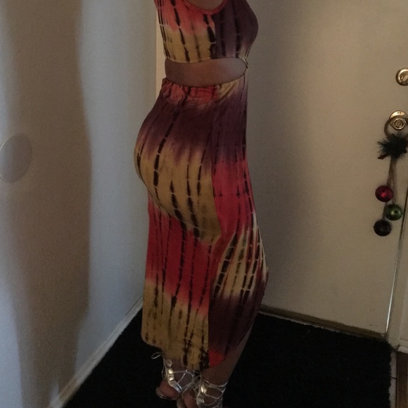 🆕 Tye dyed maxi. - Picture 3 of 4