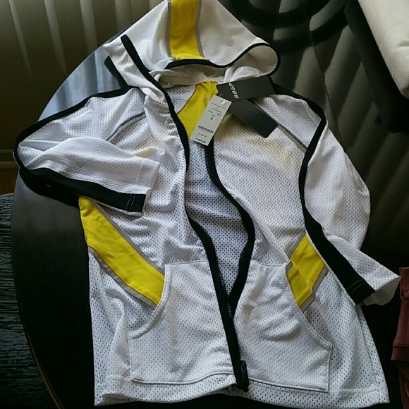 Brand New Bebe sport Be-Fit performance top hoodie