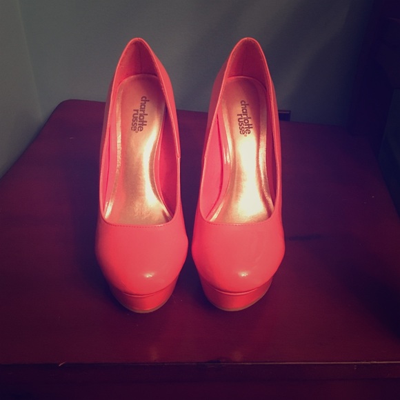Women's size 7 coral high heels