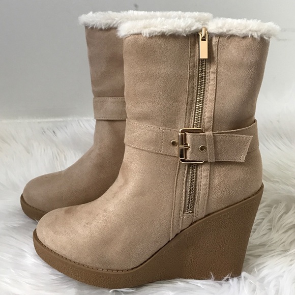 ‼️SOLD OUT‼️•Wedge Booties• - Picture 2 of 7