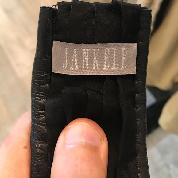 Neck leather accessories