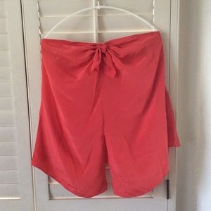 Strapless top