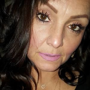 Meet your Posher, Lara