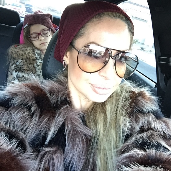 Meet your Posher, Nina - Picture 3 of 3