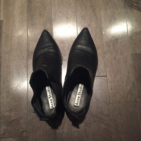 Acne Jensen Boots Pebbled Leather