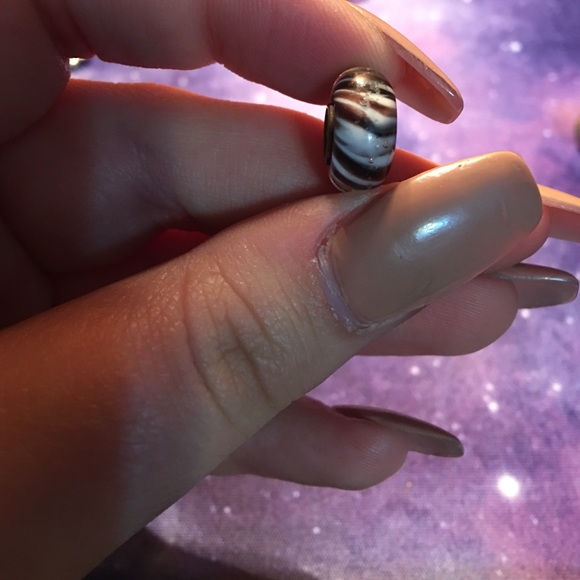 2 Brighton Charms. - Picture 2 of 4