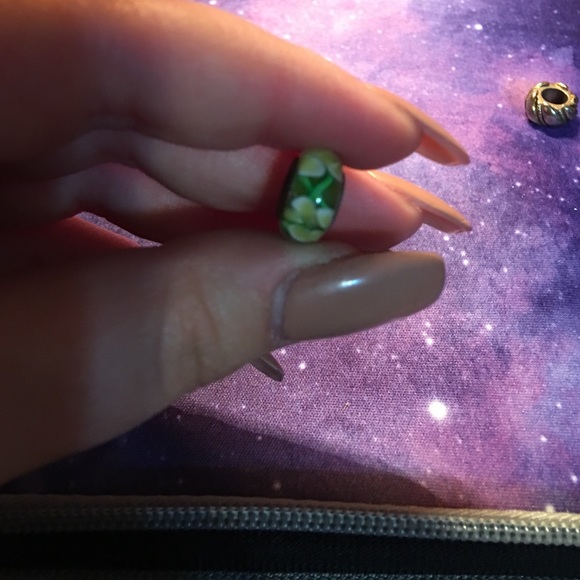 2 Brighton Charms. - Picture 3 of 4