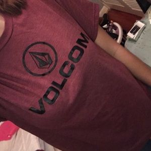 Volcom tshirt