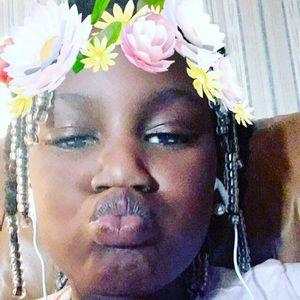 Meet your Posher, Dasia