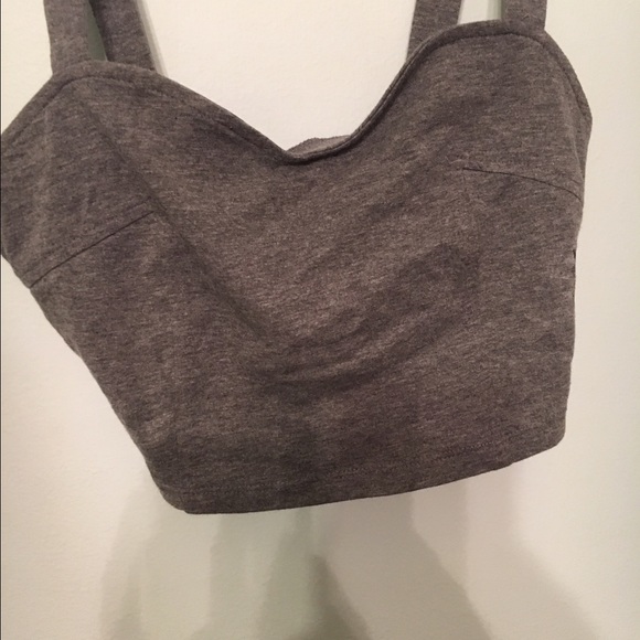 Crop top - Picture 3 of 3