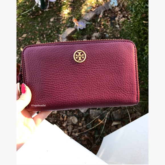 Tory Burch Handbags - Tory Burch Robinson Pebbled Continental Zip Wallet