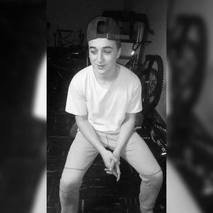 Meet your Posher, Derek