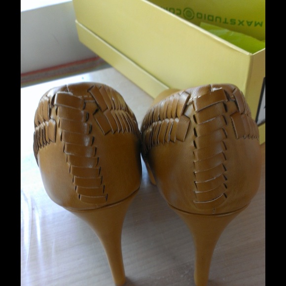 MaxStudio 7.5 M Adelle High Heel - Picture 3 of 4