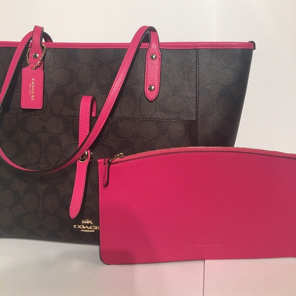 🎀Coach Shoulder Bag🎀 - Picture 2 of 5