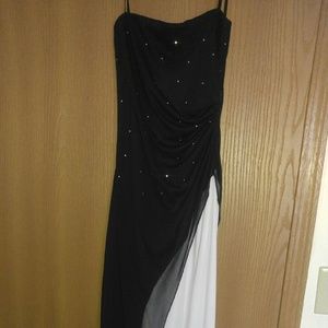 Strapless dress