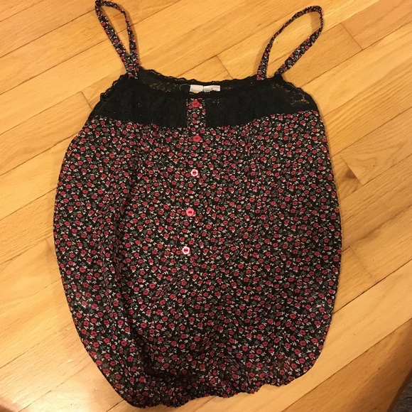 Patterned crop top