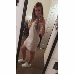 Meet your Posher, Kelly