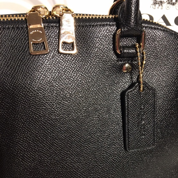 🎀Coach Satchel🎀 - Picture 4 of 4