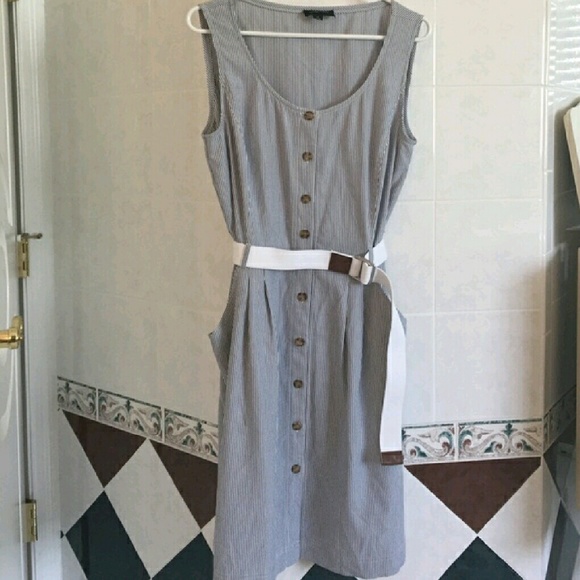 Tahari Dresses & Skirts - Striped dress with belt and pocket REDUCED 2/ $25