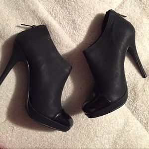 New black ankle boots