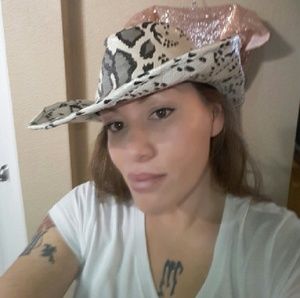 Snake skin cowboy hat, Black and White w/Gray