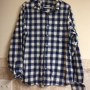 Men's checkered button up
