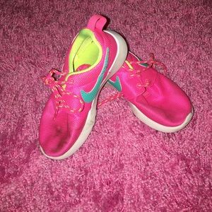 Nike sneakers little girls