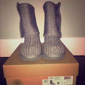 Never worn Classic Cardy Gray UGG Boots